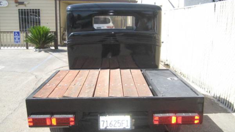 Illustration for article titled Unholy Union Of A 1934 Ford Pickup Truck & Mazda Miata Came Out Awesome
